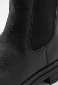 YOURTURN Korte Laarzen - Black 13 YOURTURN Korte Laarzen - Black -Kleding Verkoop 06ffa3bf4b7943ff9e70711f6b0d1906