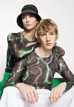 YOURTURN Unisex - Longsleeve -Black -Kleding Verkoop 11e4b75ba17e4d299ac77c4582f0454d