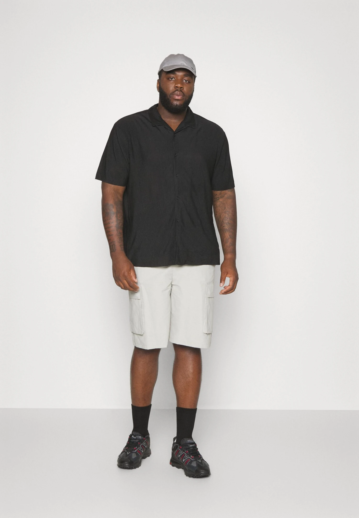 YOURTURN Plisse Shirt Unisex - Overhemd - Black 4 YOURTURN Plisse Shirt Unisex - Overhemd - Black - Afbeelding 2