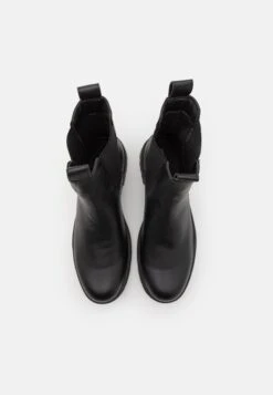 YOURTURN Korte Laarzen - Black 11 YOURTURN Korte Laarzen - Black -Kleding Verkoop 1d300a14387e4d48bfaf5939afbb9e66