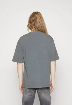 YOURTURN Unisex - T-Shirt Print - Mottled Black -Kleding Verkoop 2b0268491d4d429bb4869146ddfea5f0