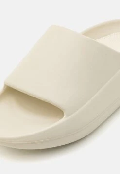 YOURTURN Badslippers - Off-White -Kleding Verkoop 34d9dcdc581c4ecebb9256baeeb8d870