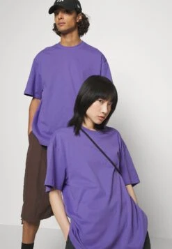 YOURTURN Unisex - T-Shirt Print - Purple -Kleding Verkoop 370218723146441d83987dbdea45631e