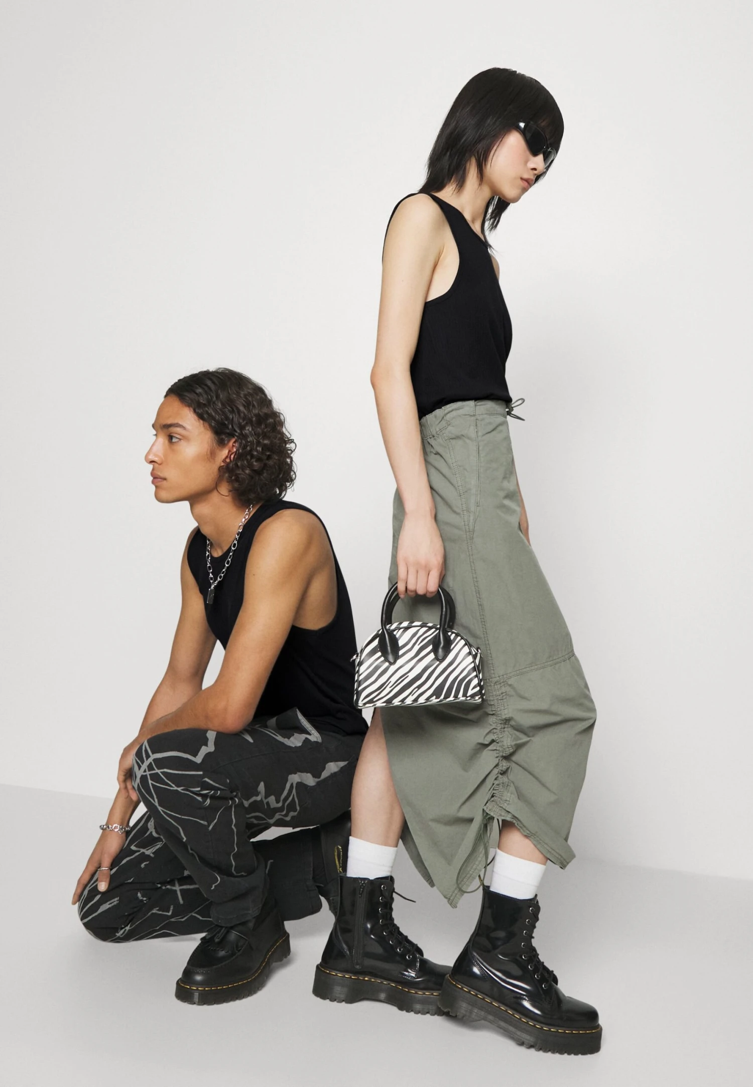 YOURTURN Slim Fit Ribbed Tank Unisex 2 Pack- Top - White/Black 4 YOURTURN Slim Fit Ribbed Tank Unisex 2 Pack- Top - White/Black - Afbeelding 2