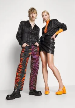 YOURTURN Festive Unisex - Overhemd - Black -Kleding Verkoop 46aef2ab5be6497c873b85860e84630f