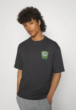 YOURTURN Snake Desire Tee Unisex - T-Shirt Print - Dark Grey 13 YOURTURN Snake Desire Tee Unisex - T-Shirt Print - Dark Grey -Kleding Verkoop 5ad341d67396466f866a6d47e7968c11