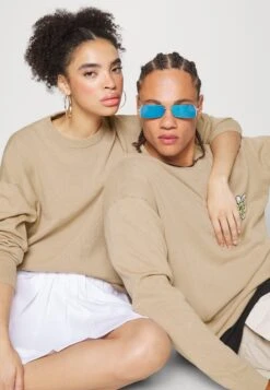 YOURTURN Crewneck With A Flower - Trui - Beige -Kleding Verkoop 719c98c1ebea493ba8f7fa6cb3bf6c53