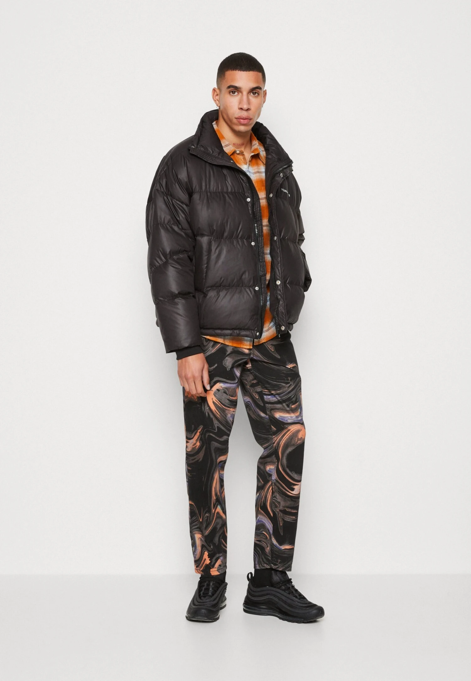 YOURTURN Phluid Unisex - Relaxed Fit Jeans - Black Denim 4 YOURTURN Phluid Unisex - Relaxed Fit Jeans - Black Denim - Afbeelding 2