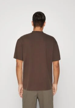 YOURTURN Unisex - T-Shirt Print - Brown -Kleding Verkoop 83d34202114a4bb3a0a4c8d1b9a736b1
