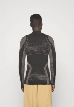 YOURTURN Jaquard Sports Unisex - Longsleeve - Black -Kleding Verkoop 8a47368f133d457f909eb8041ff477ad