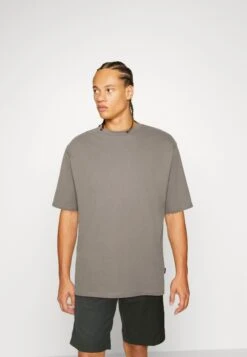 YOURTURN 3Pack Unisex - T-Shirt Basic - Grey/Purple/Black -Kleding Verkoop 8b77cf9e679340c08f0c97a76430611d