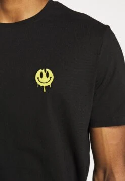 YOURTURN T-Shirt Print - Black -Kleding Verkoop 8d7bee4c97674cb7a4dcafb1c9aa3aff