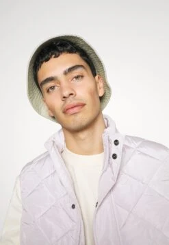 YOURTURN Unisex - Bodywarmer - Salmon -Kleding Verkoop 90e8ba432e484d768a8645e8d256913b