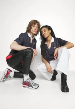 YOURTURN Unisex - Poloshirt - Black -Kleding Verkoop 9ba93b2a214d4d7fa70de4e96441cad0