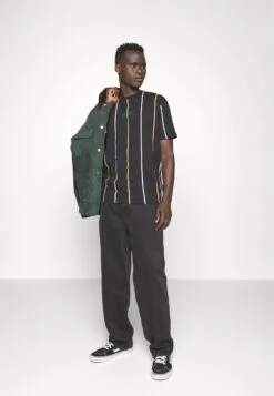 YOURTURN Unisex - T-Shirt Print - Black/White -Kleding Verkoop ae6974bac6e94fb098f2859524f1d8b3