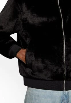 YOURTURN Winterjas - Black -Kleding Verkoop bd2c7c34dcc94e1bb50e04c04c1e2f8a