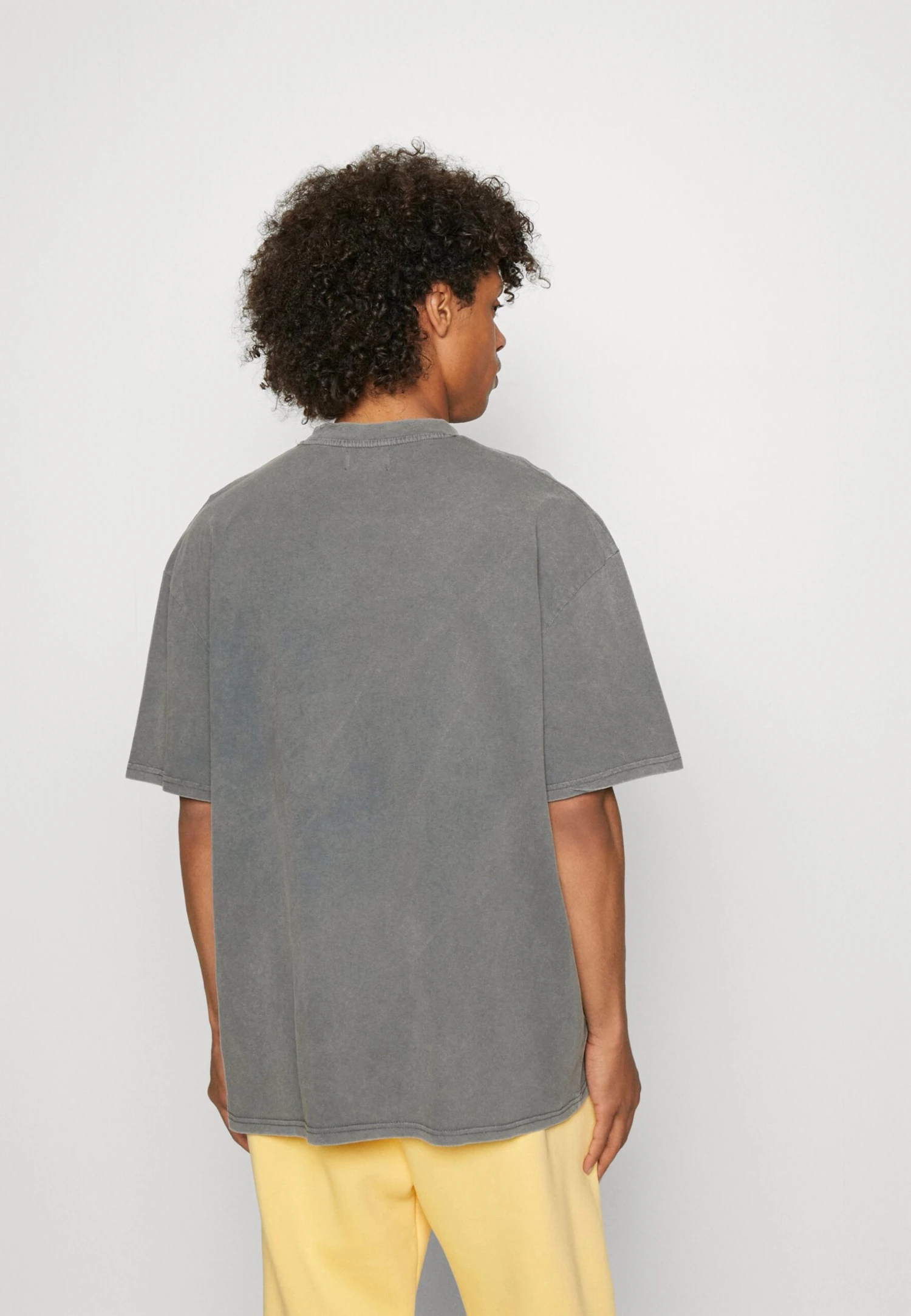 YOURTURN Nevada Wash Graphic Tee Washed - T-Shirt Print - Charcoal 5 YOURTURN Nevada Wash Graphic Tee Washed - T-Shirt Print - Charcoal - Afbeelding 3