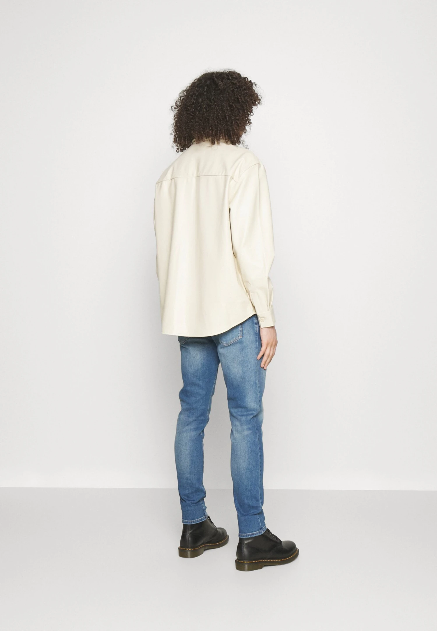 YOURTURN Unisex - Imitatieleren Jas - Beige 5 YOURTURN Unisex - Imitatieleren Jas - Beige - Afbeelding 3