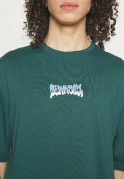 YOURTURN Graphic Tee Unisex - T-Shirt Print - Green 11 YOURTURN Graphic Tee Unisex - T-Shirt Print - Green -Kleding Verkoop caccbca8605d4518884a8ef1de8b6cd1