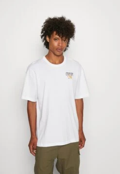 YOURTURN Orange Fruit Graphic Tee- T-Shirt Print - White