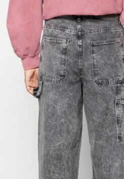 YOURTURN Unisex - Relaxed Fit Jeans - Black 13 YOURTURN Unisex - Relaxed Fit Jeans - Black -Kleding Verkoop e00814ebd1b54f4686e495d066b254e7