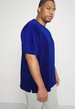 YOURTURN Unisex - T-Shirt Basic - Dark Blue 12 YOURTURN Unisex - T-Shirt Basic - Dark Blue -Kleding Verkoop e7b08275d8cf435d9a357d3d0031c9b0