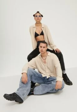 Kleding Verkoop -Kleding Verkoop f3c42c190cef4c838b3049297f3bfe6d