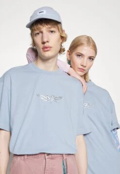 YOURTURN T-Shirt Print - Light Blue -Kleding Verkoop fe2b57a42457427c941e972cbdef50de