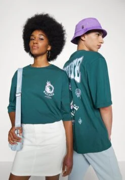 YOURTURN Unisex - T-Shirt Print - Dark Green -Kleding Verkoop fe5ef4cb5395447e83c346caef2d848b